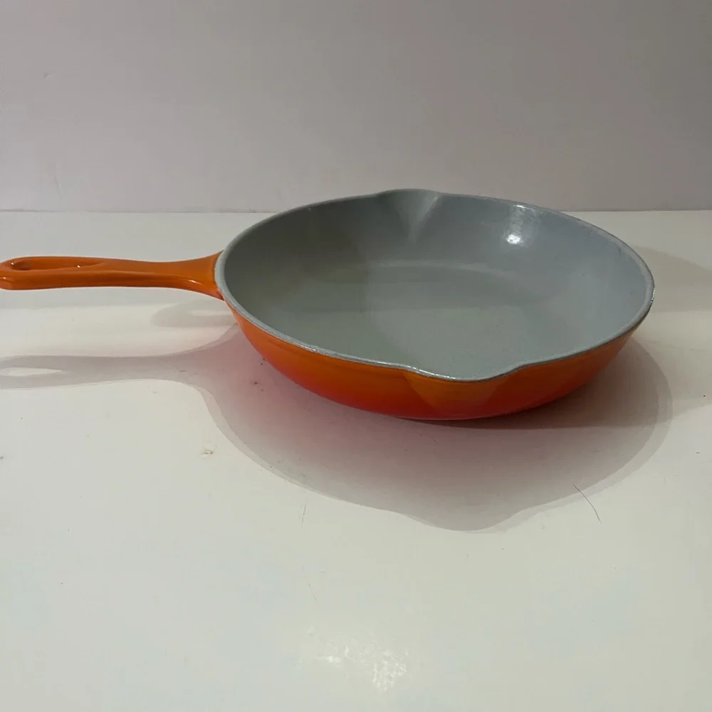 Vintage Cast Iron Flame Orange Skillet, 9” Farmhouse Country Kitchen - Picture 5 of 5